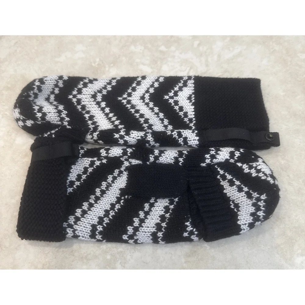 Lululemon Black White Chevron Convertible‎ Mittens Fingerless Cashmere Blend